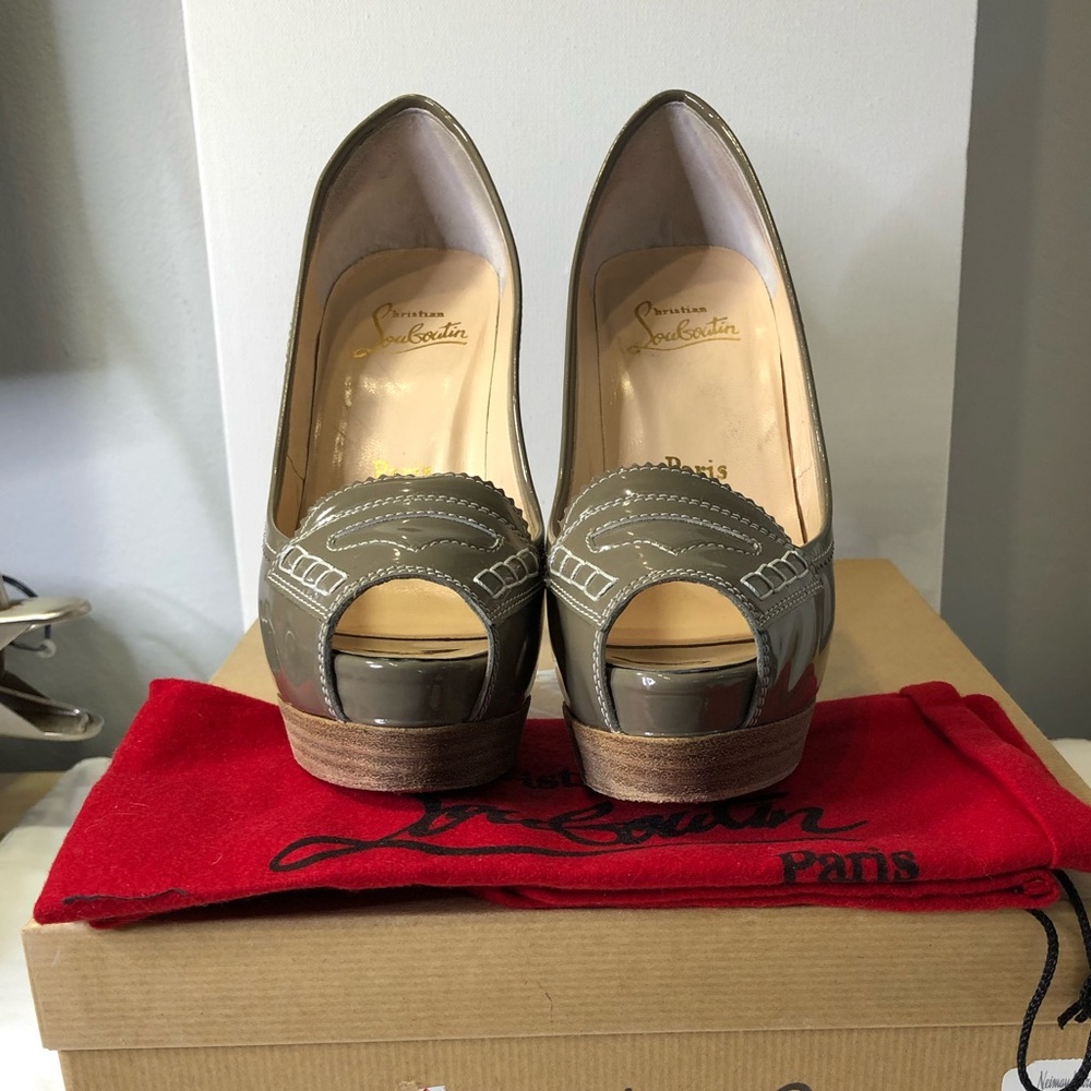 AUTHENTIC Christian Louboutin Platform